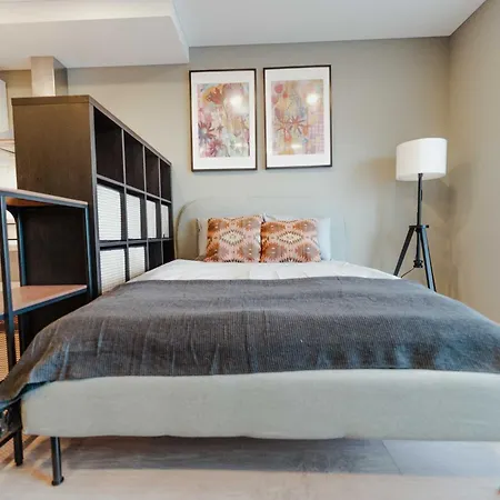 New Modern Next To The Centre *