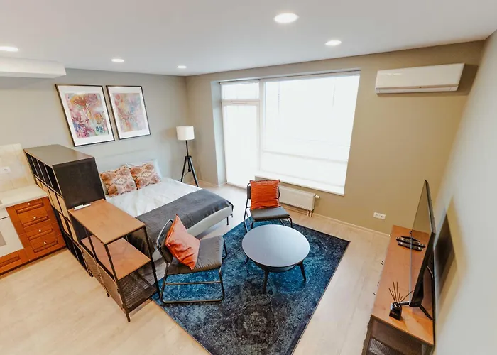 New Modern Next To The Centre